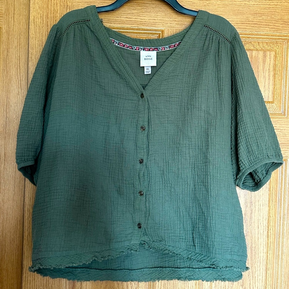 women’s blouse